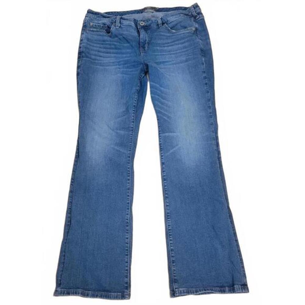 Torrid Medium Wash Vintage Stretch Mid Rise Slim Boot Jean Size 16R